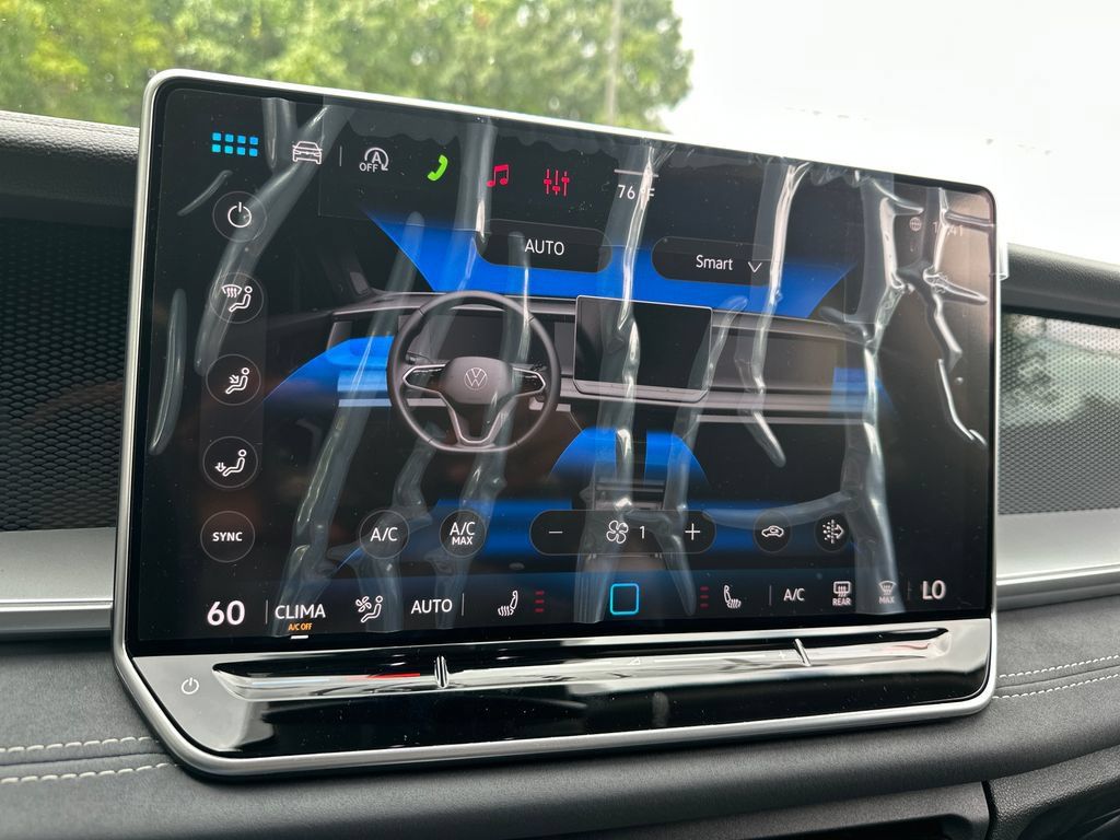New 2026 Volkswagen Tiguan SE AWD/4WD image 16