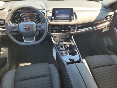 New 2026 Nissan Rogue SV image 7