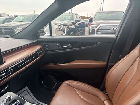 Used 2021 Lincoln Nautilus Reserve w/ Equipment Group 201A image 20