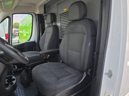 Used 2023 RAM ProMaster 2500 FWD image 10