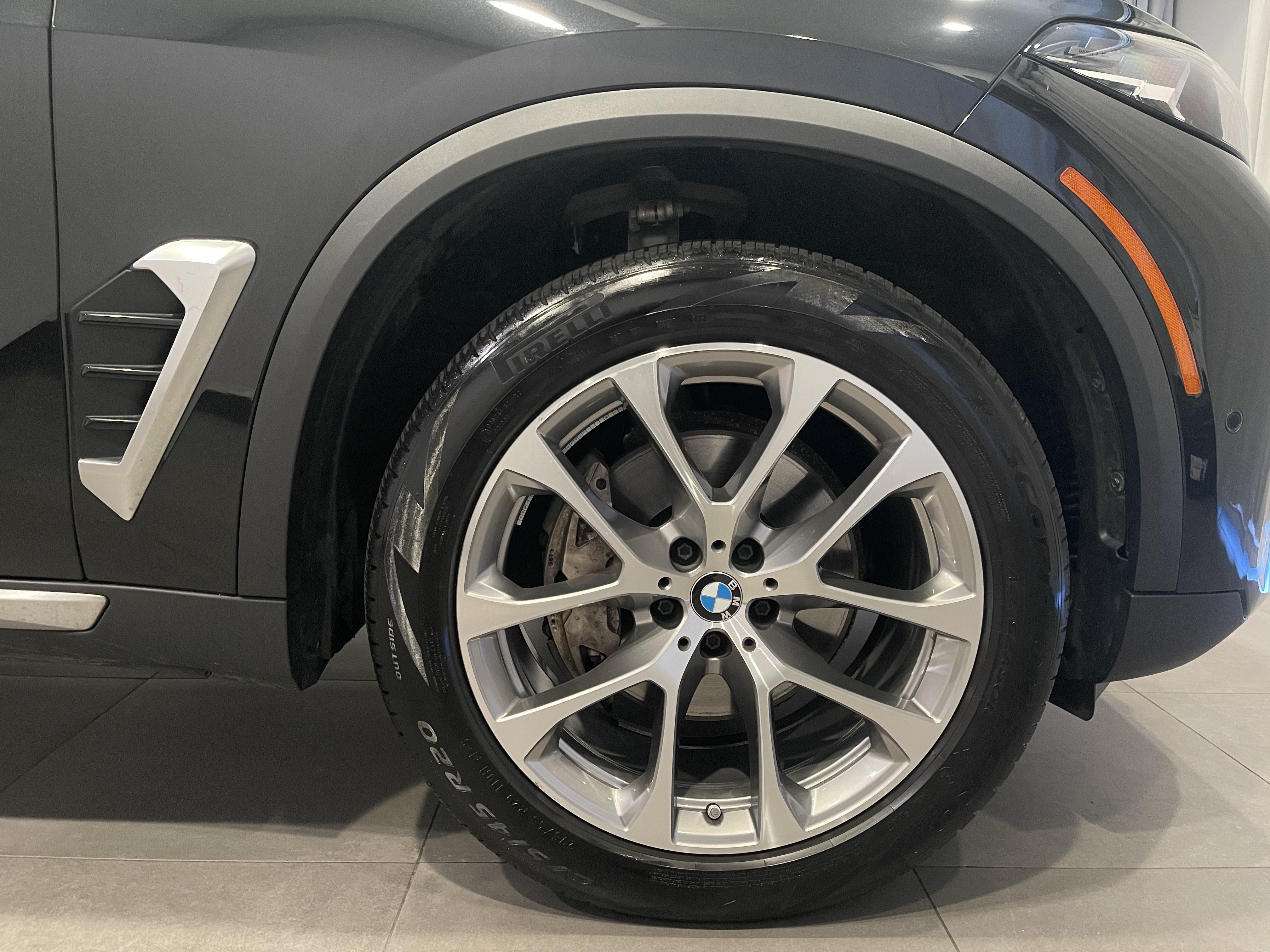 Certified 2024 BMW X5 xDrive40i w/ Parking Assistance Package AWD/4WD image 10