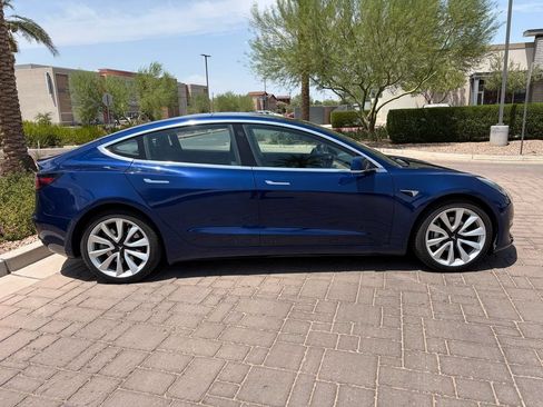 Used 2018 Tesla Model 3 Long Range AWD/4WD image 2