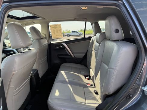 Used 2016 Toyota RAV4 XLE image 10