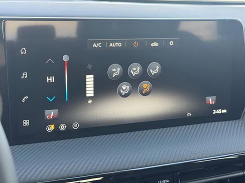 New 2026 Nissan Kicks SR w/ Cold Weather Package AWD/4WD image 27