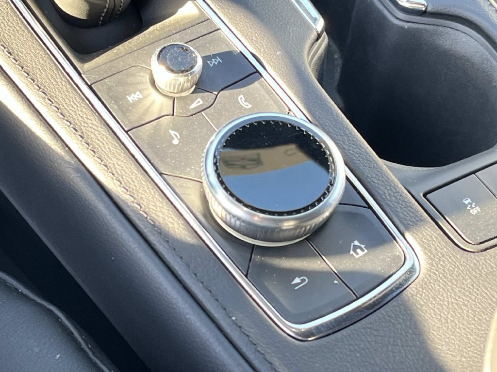Certified 2023 Cadillac XT4 Premium Luxury FWD image 38