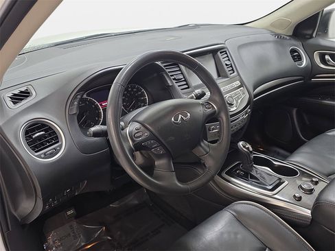 Used 2019 INFINITI QX60 Luxe w/ Essential Package image 16