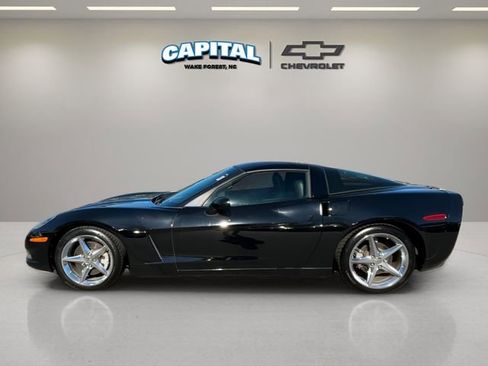 Used 2011 Chevrolet Corvette Coupe w/ Preferred Equipment Group image 2