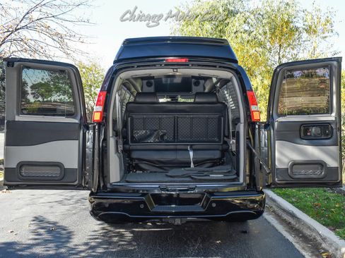 Used 2021 GMC Savana 2500 image 41