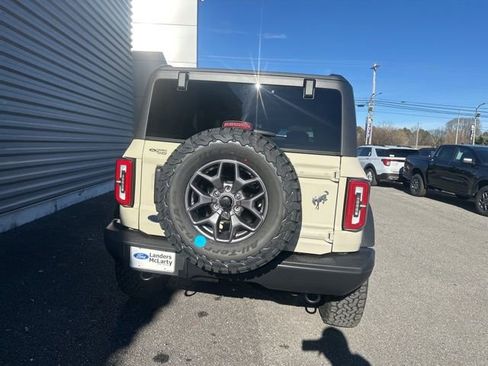 New 2025 Ford Bronco Badlands image 4