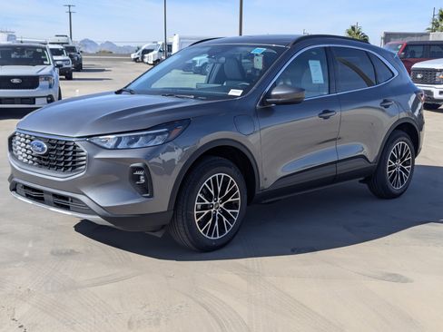 New 2026 Ford Escape SE w/ Class II Trailer Tow Package image 5