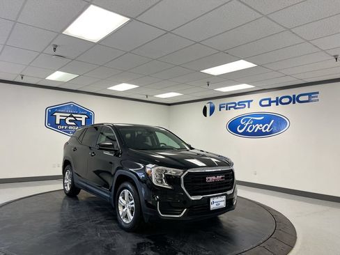 Used 2024 GMC Terrain SLE AWD/4WD image 18