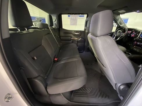 Used 2021 Chevrolet Silverado 1500 RST AWD/4WD image 32