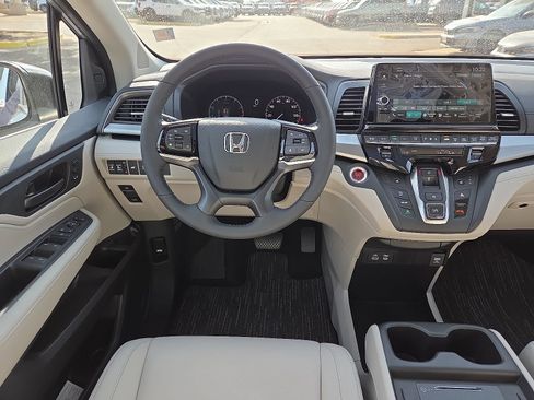 New 2026 Honda Odyssey EX-L image 9