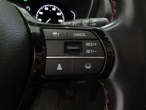 Used 2023 Honda Pilot TrailSport image 16