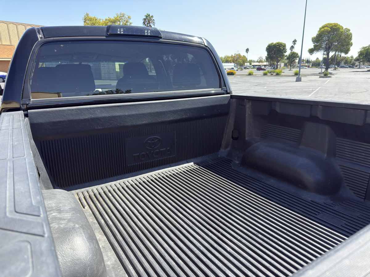 Used 2016 Toyota Tundra SR5 w/ SR5 Upgrade Package AWD/4WD image 10
