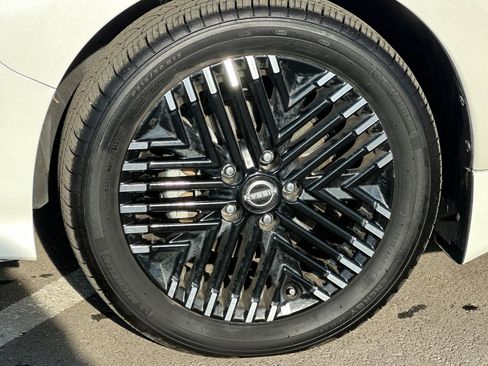 Certified 2024 Nissan Leaf SV Plus image 46