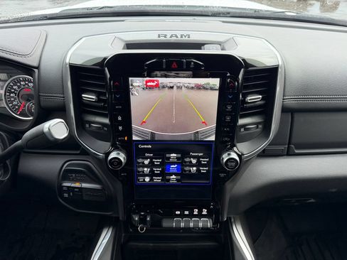 Used 2021 RAM 3500 Laramie AWD/4WD image 11