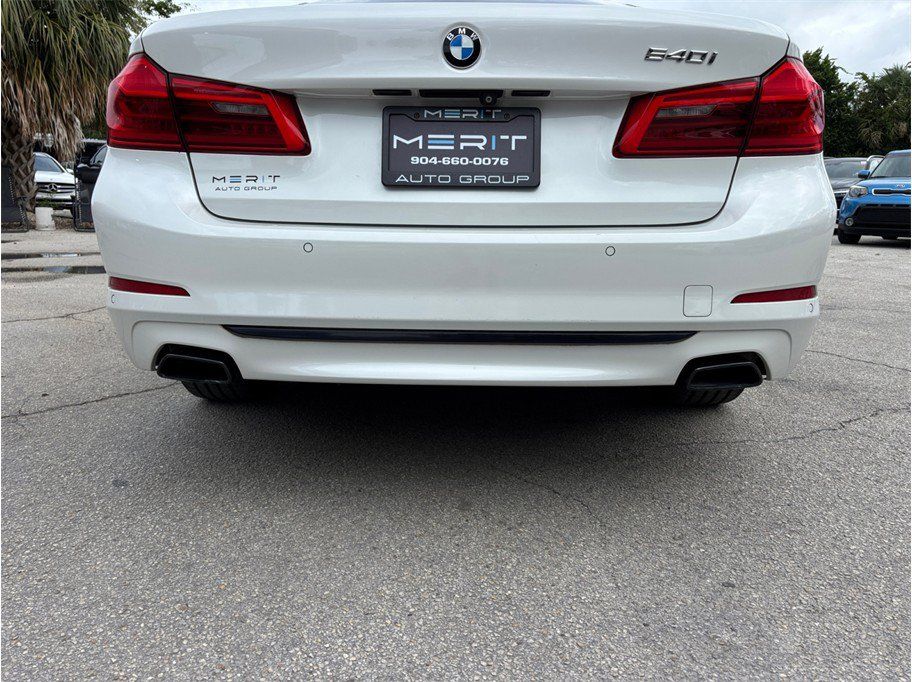 Used 2018 BMW 540i RWD image 18