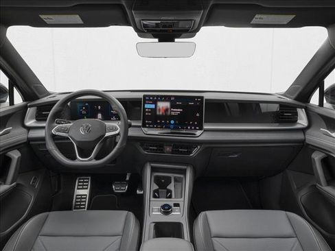 New 2026 Volkswagen Tiguan SE R-Line FWD image 5