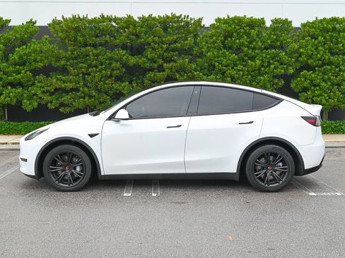 Used 2020 Tesla Model Y Long Range AWD/4WD image 7