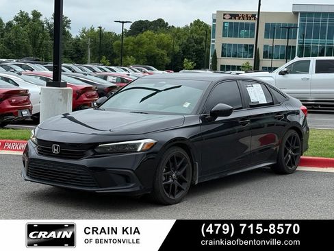 Used 2023 Honda Civic Sport image 3
