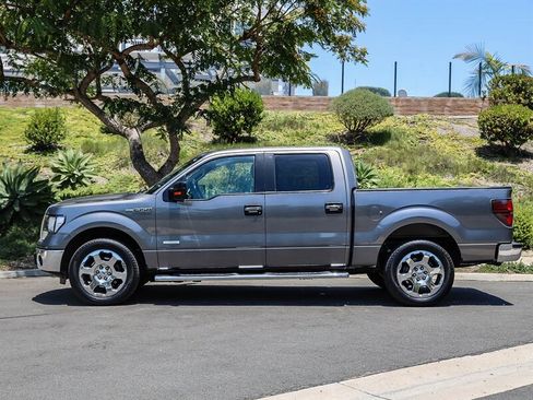 Used 2011 Ford F150 XLT w/ XLT Chrome Pkg RWD image 2