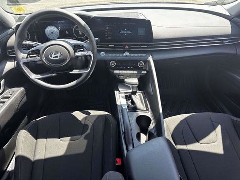 Certified 2024 Hyundai Elantra SEL FWD image 12