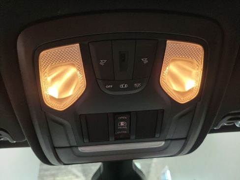 Used 2021 RAM 1500 Big Horn AWD/4WD image 47