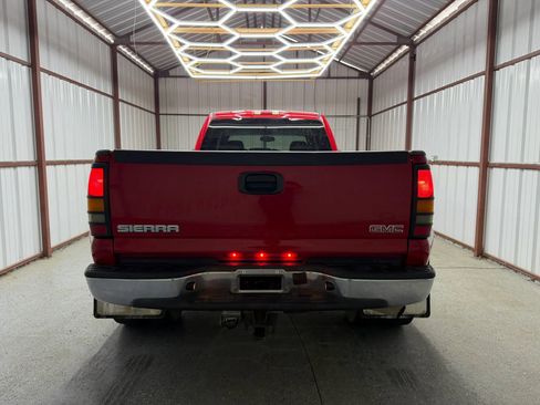 Used 2005 GMC Sierra 3500 SLT w/ Heavy-Duty Power Package image 5