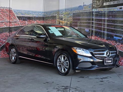 Used 2018 Mercedes-Benz C 300 4MATIC Sedan image 1