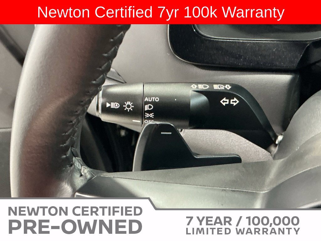 Used 2025 Nissan Pathfinder SV FWD image 32