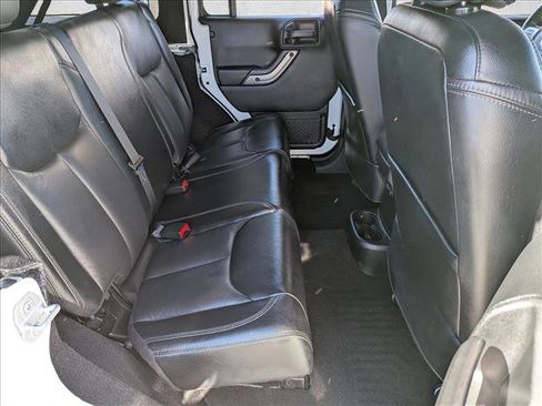 Used 2018 Jeep Wrangler Altitude image 20