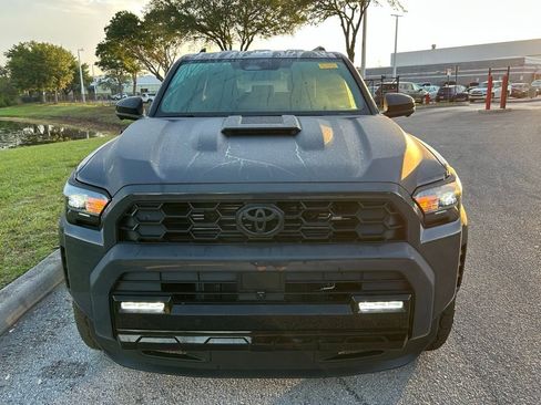 Used 2025 Toyota 4Runner TRD Sport Premium AWD/4WD image 9