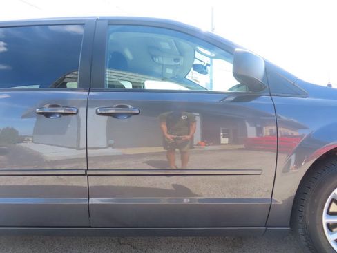 Used 2016 Dodge Grand Caravan SXT w/ Quick Order Package 29G SXT FWD image 21