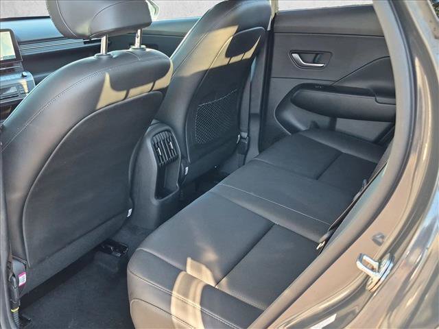 Used 2024 Hyundai Kona Limited FWD image 19