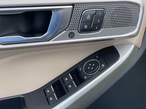 Used 2021 Ford Explorer Limited w/ Equipment Group 301A image 65