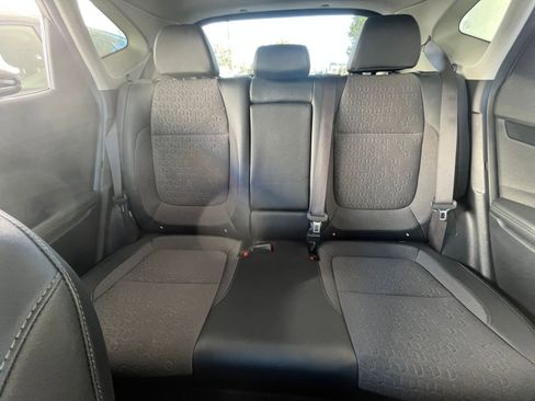 Used 2025 Kia Seltos S image 38