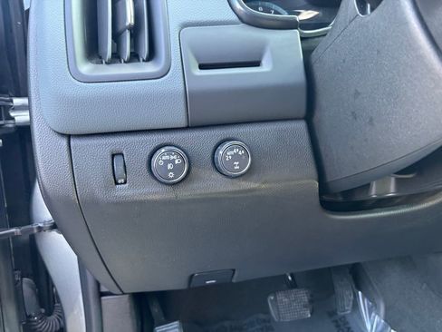 Used 2021 Chevrolet Colorado Z71 image 17