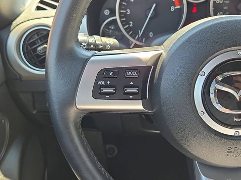 Used 2011 MAZDA MX-5 Miata Touring w/ Suspension Pkg RWD image 21