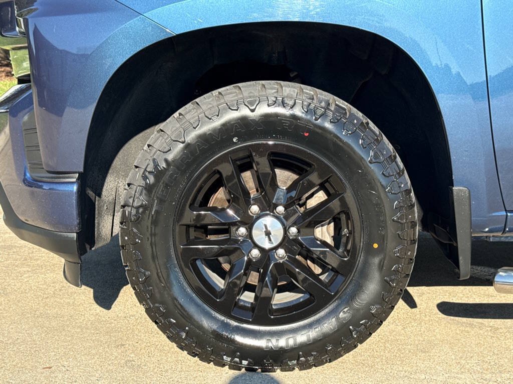 Used 2019 Chevrolet Silverado 1500 RST w/ True North Edition AWD/4WD image 9