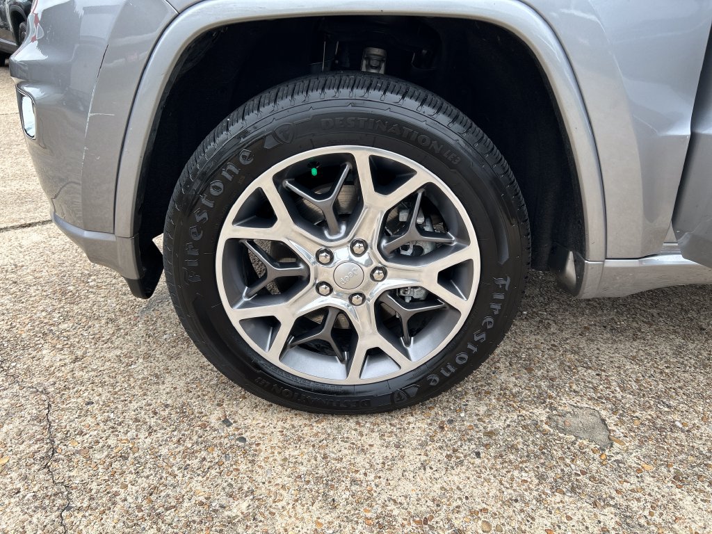 Used 2021 Jeep Grand Cherokee Overland AWD/4WD image 28