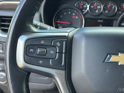 Used 2021 Chevrolet Suburban LT AWD/4WD image 20