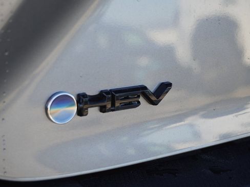 New 2026 Toyota Camry SE image 4