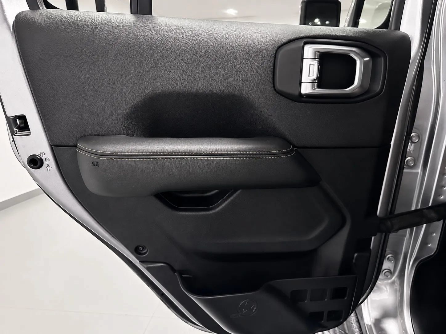 Used 2020 Jeep Wrangler Unlimited Rubicon AWD/4WD image 21