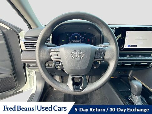 Used 2025 Toyota Camry LE FWD image 13