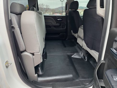 Used 2018 Chevrolet Silverado 1500 W/T w/ Trailering Package image 29