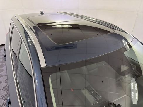 Certified 2025 Volvo XC90 T8 Ultra w/ Protection Package Premier AWD/4WD image 20