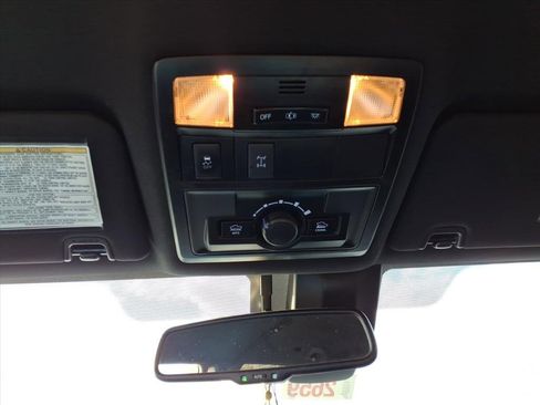 Used 2019 Toyota Tacoma TRD Off-Road image 24