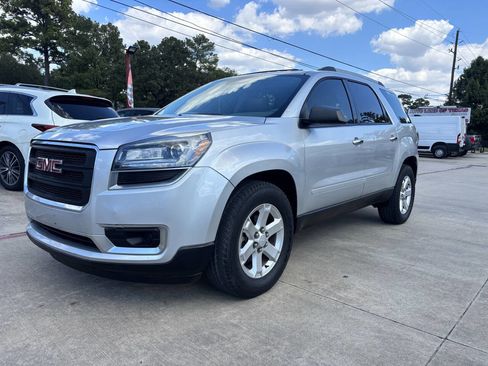 Used 2015 GMC Acadia SLE image 2