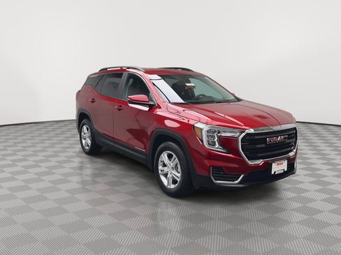 Certified 2024 GMC Terrain SLE w/ Driver Convenience Package image 33